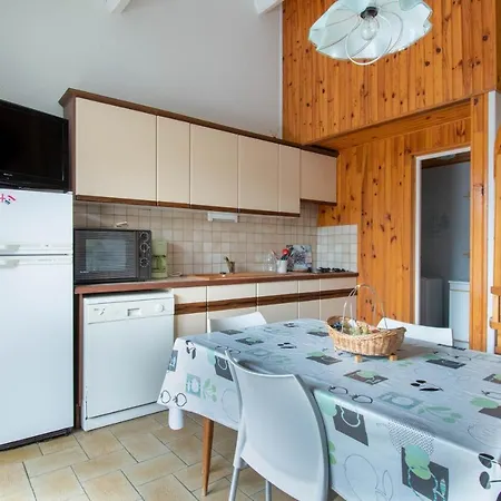 Maison De 3 Chambres Avec Jardin Clos A Biscarrosse بيت للعطل بيسكاروس
