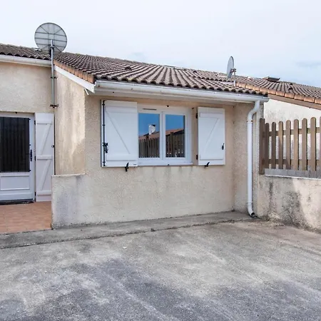 Maison De 3 Chambres Avec Jardin Clos A Biscarrosse *