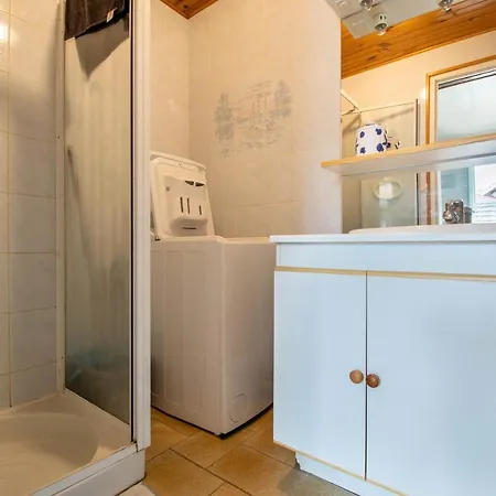 Maison De 3 Chambres Avec Jardin Clos A Biscarrosse بيت للعطل